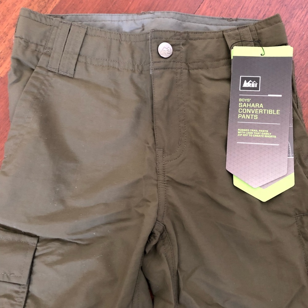 NWT REI Boys Sahara Convertible Pants XXS 4-5